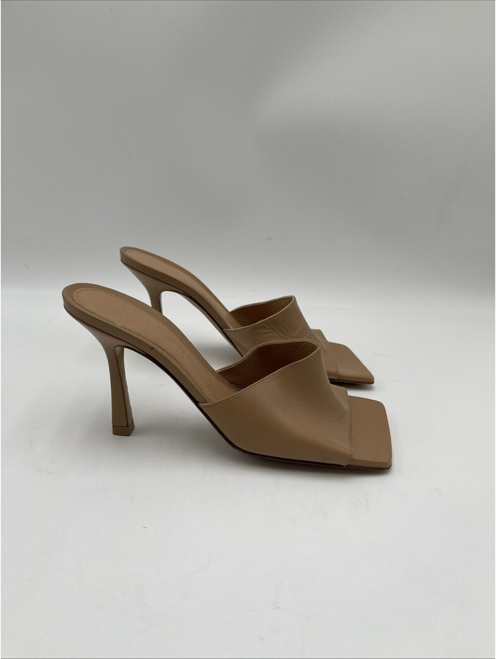 Women’s Bottega Veneta Stretch Mules Beige Size 35.5